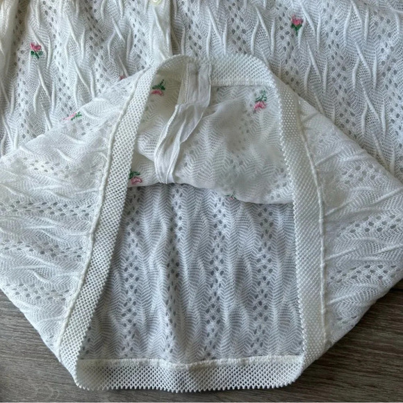 Vintage Barbra Sue Floral Embroidery Crochet Lightweight Cardigan - Picture 11 of 14